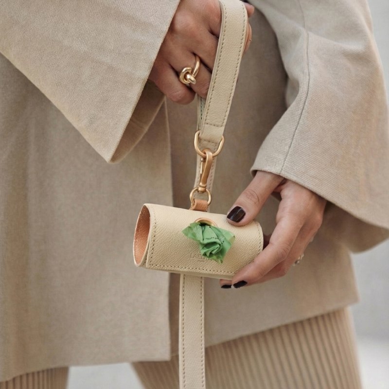 Distributeur de Sacs à Déjection pour Chien Blanc Promenade