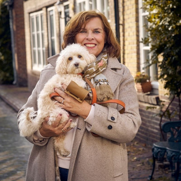 VICHY - Distributeur de sacs à déjection pour chien