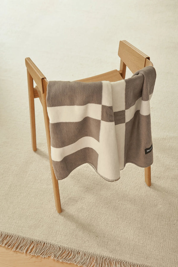 BLOCCO — Le plaid en coton à motif blocs pour chien