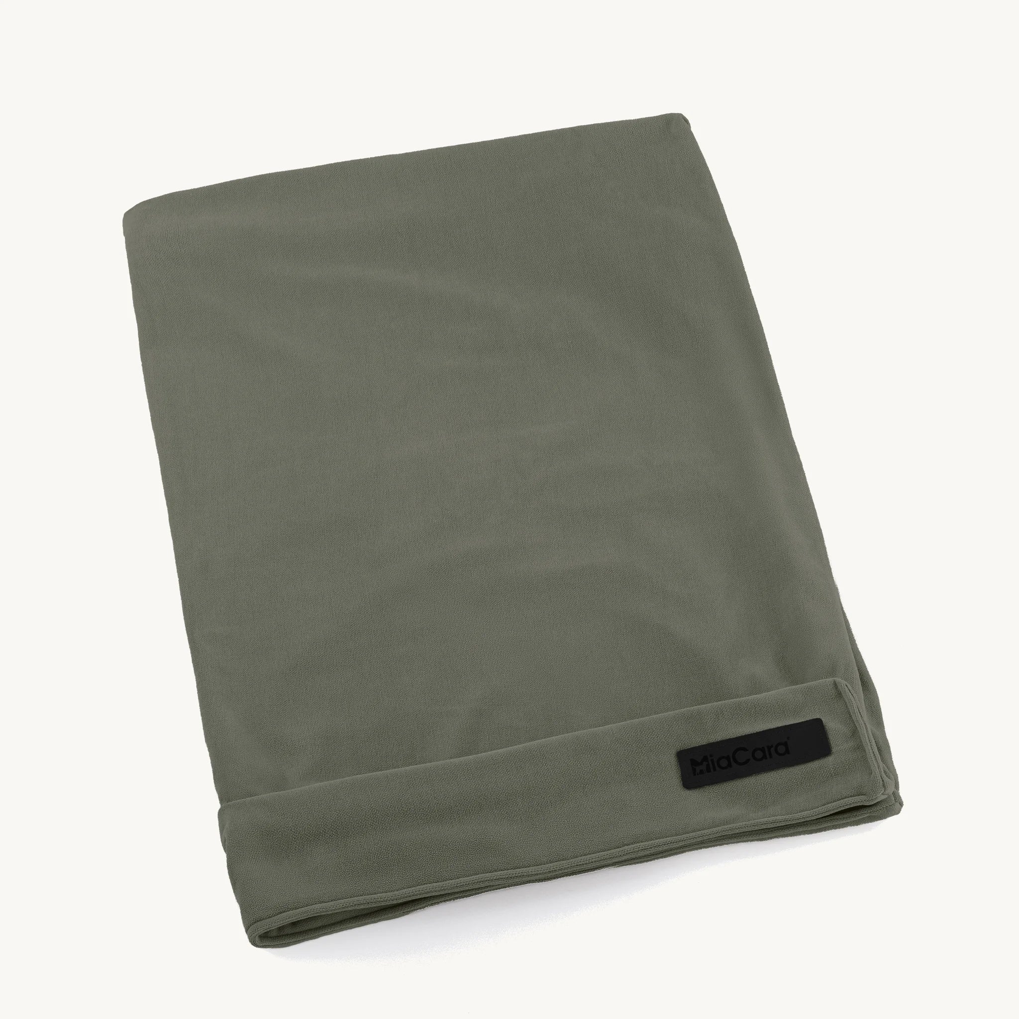 Comodo Housse Coussin – housse de coussin dépliée coloris vert sage – Maison Canisya