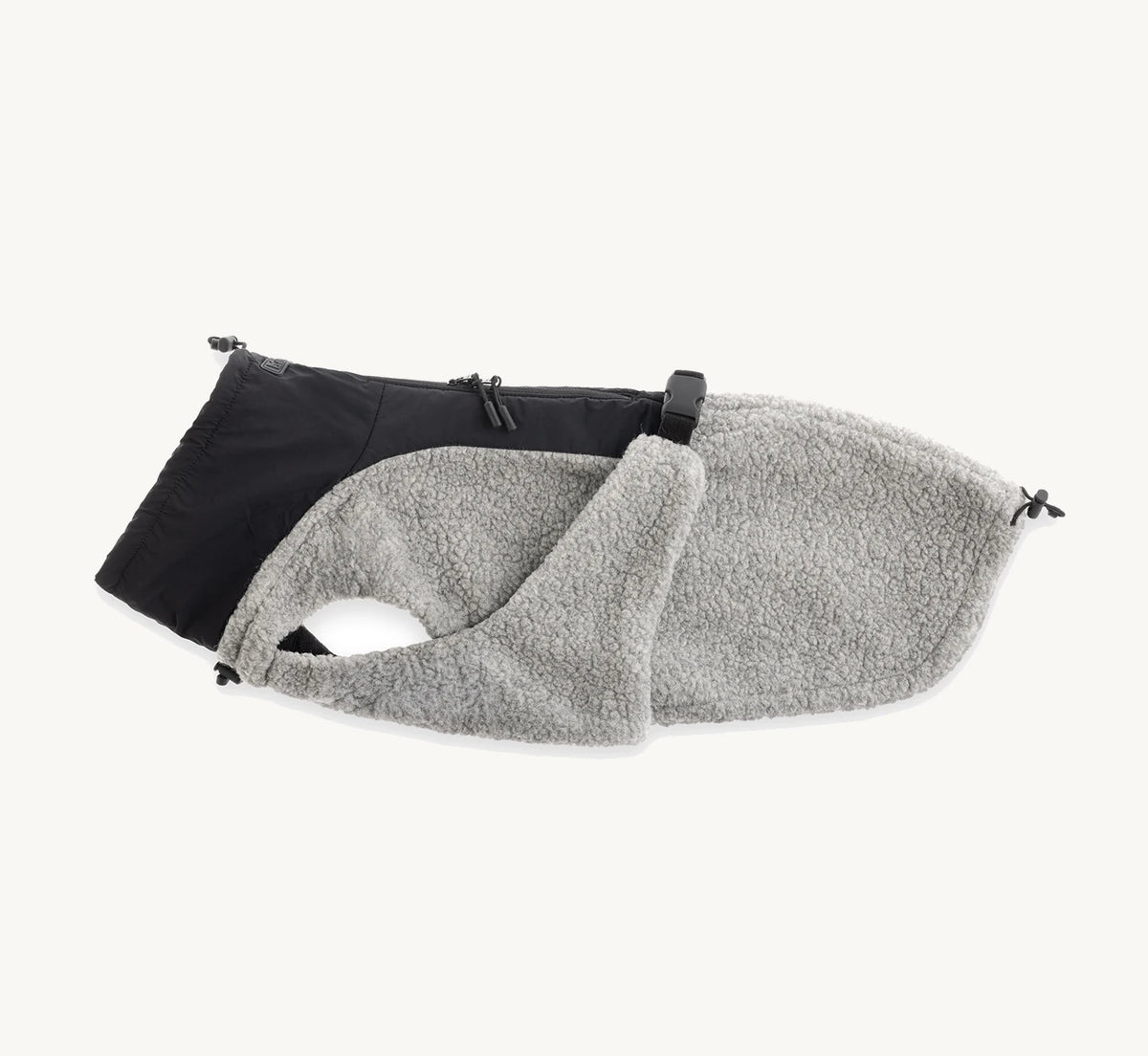 Emilia – Manteau à plat, vue extérieure coloris galet – Maison Canisya