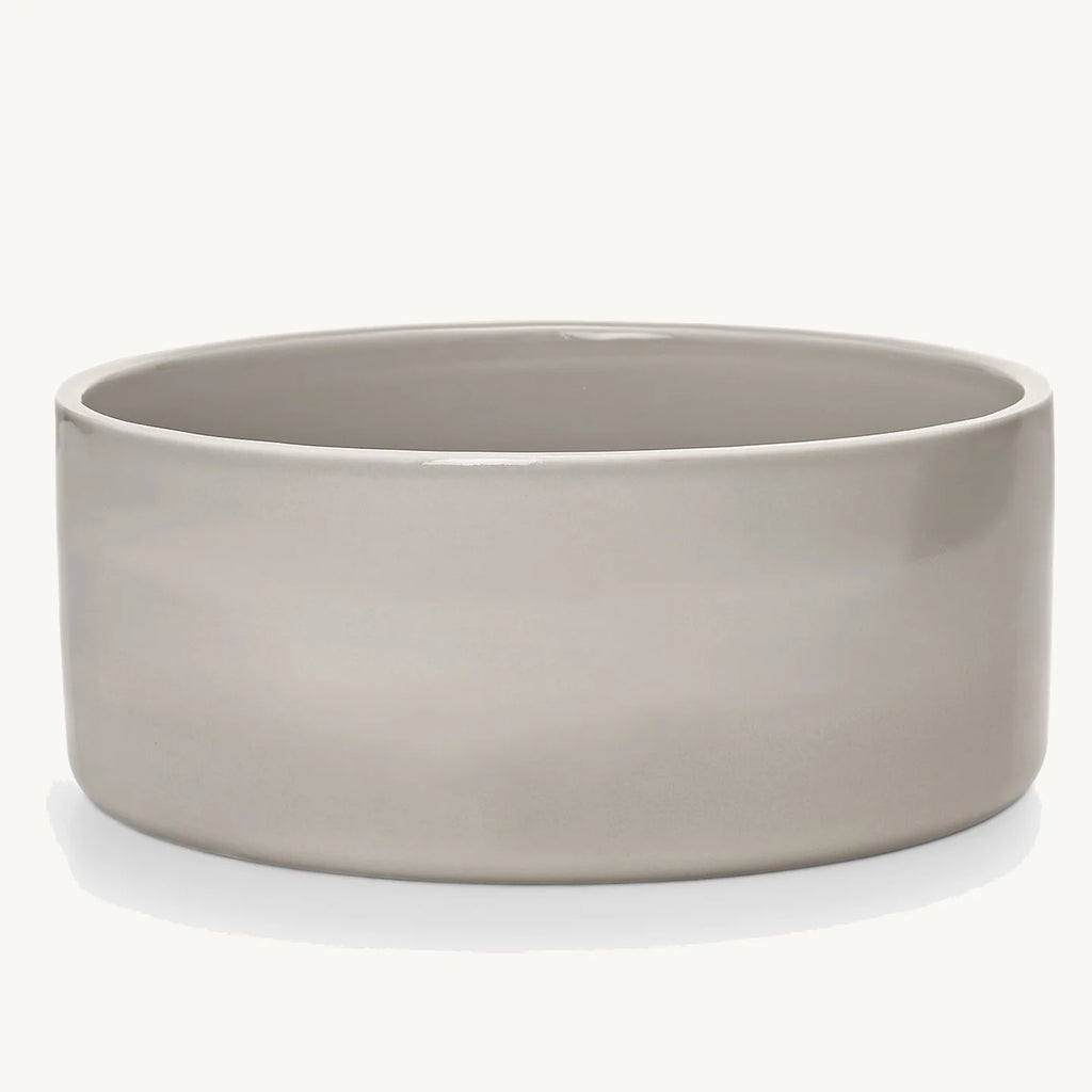 Gamelle Scodella — bol en porcelaine coloris greige, vue de face sur fond neutre — Maison Canisya