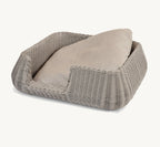 Housse Mio – coussin pour panier chien en coloris greige sur fond neutre – Maison Canisya
