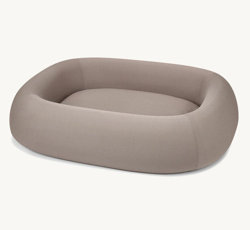 Lit pour chien Barca Taupe vue intérieure fond neutre — Maison Canisya