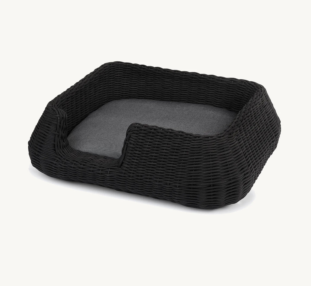Panier pour chien Mio anthracite sans chien, vue de face fond neutre — Maison Canisya