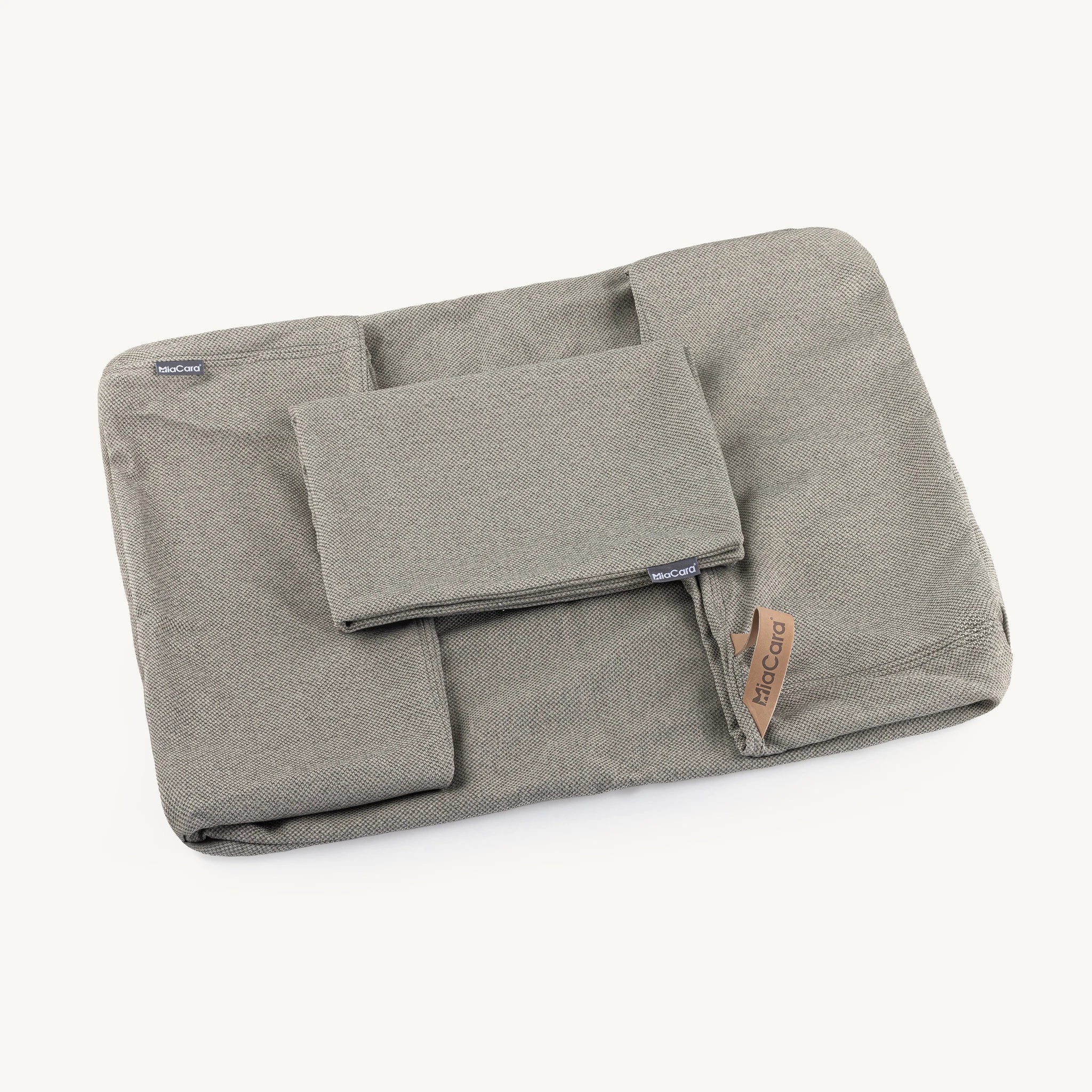 Housse Mare coloris Sable pliée avec coussin amovible — Maison Canisya