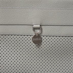 PAWLII Sac à dos de transport pour chien – cuir gris pierre, médaillon et cuir perforé – Maison Canisya