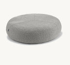 Pouf pour chien Senso – Vue trois quarts coloris Pebble, taille ML – Maison Canisya
