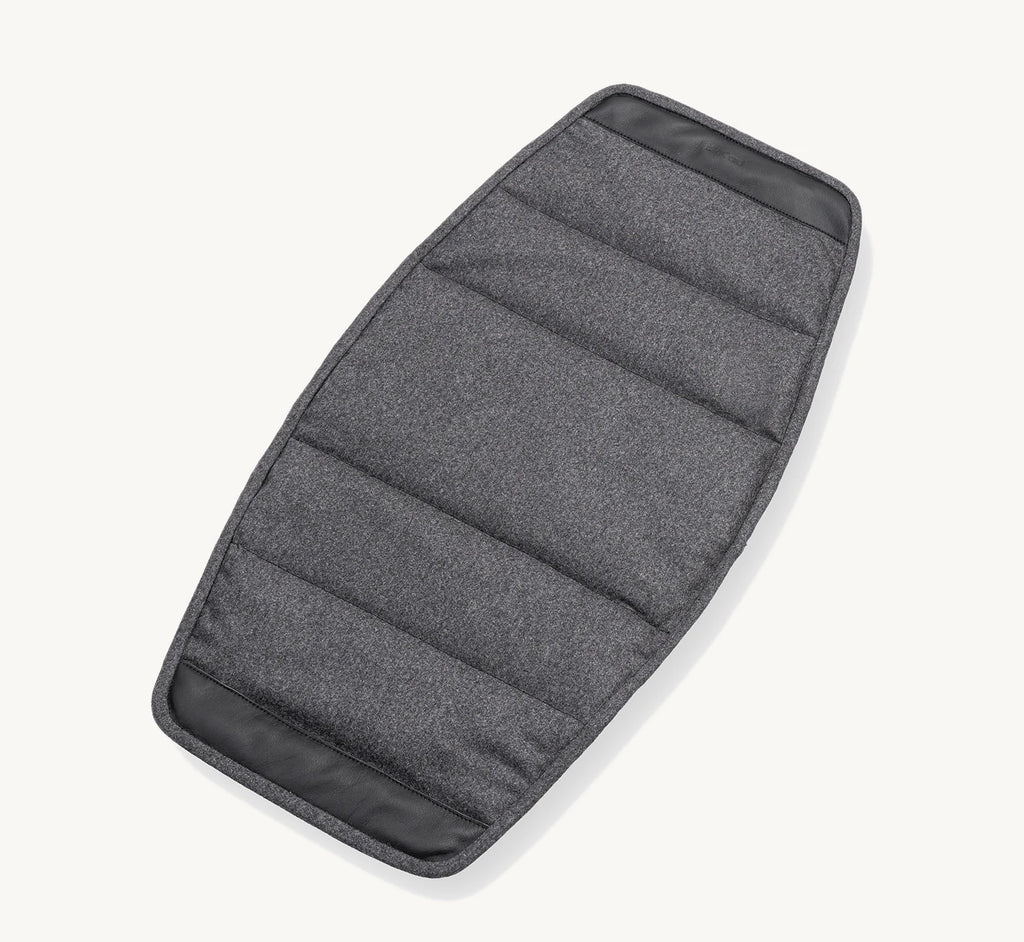 Borsa – Coussin amovible en laine, vue à plat – Maison Canisya