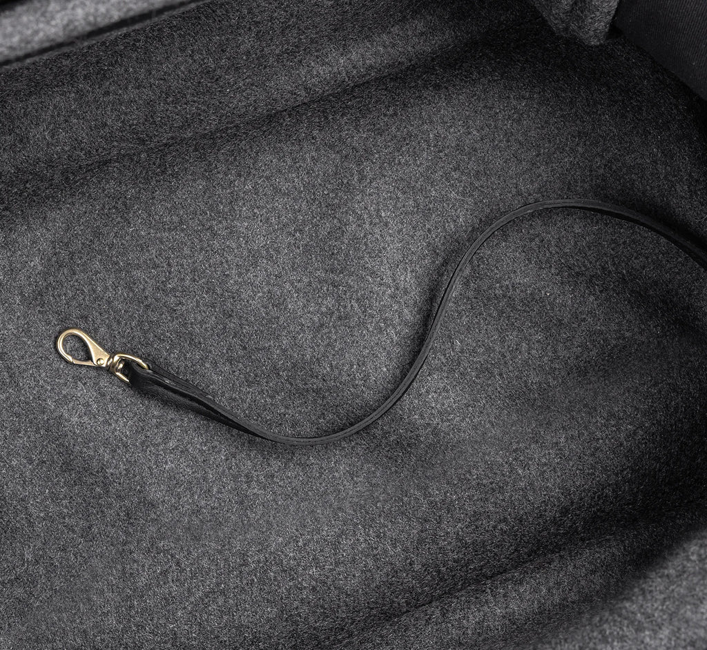 Borsa – Doublure en laine et bandoulière en cuir noir – Maison Canisya