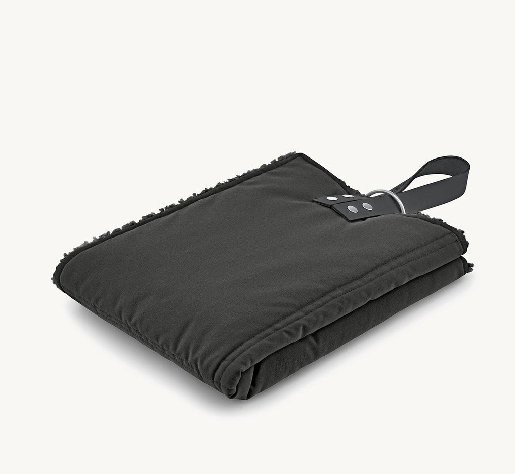 Tapis de voyage Cosmo Senso – déplié à plat, format petit, coloris graphite – Maison Canisya